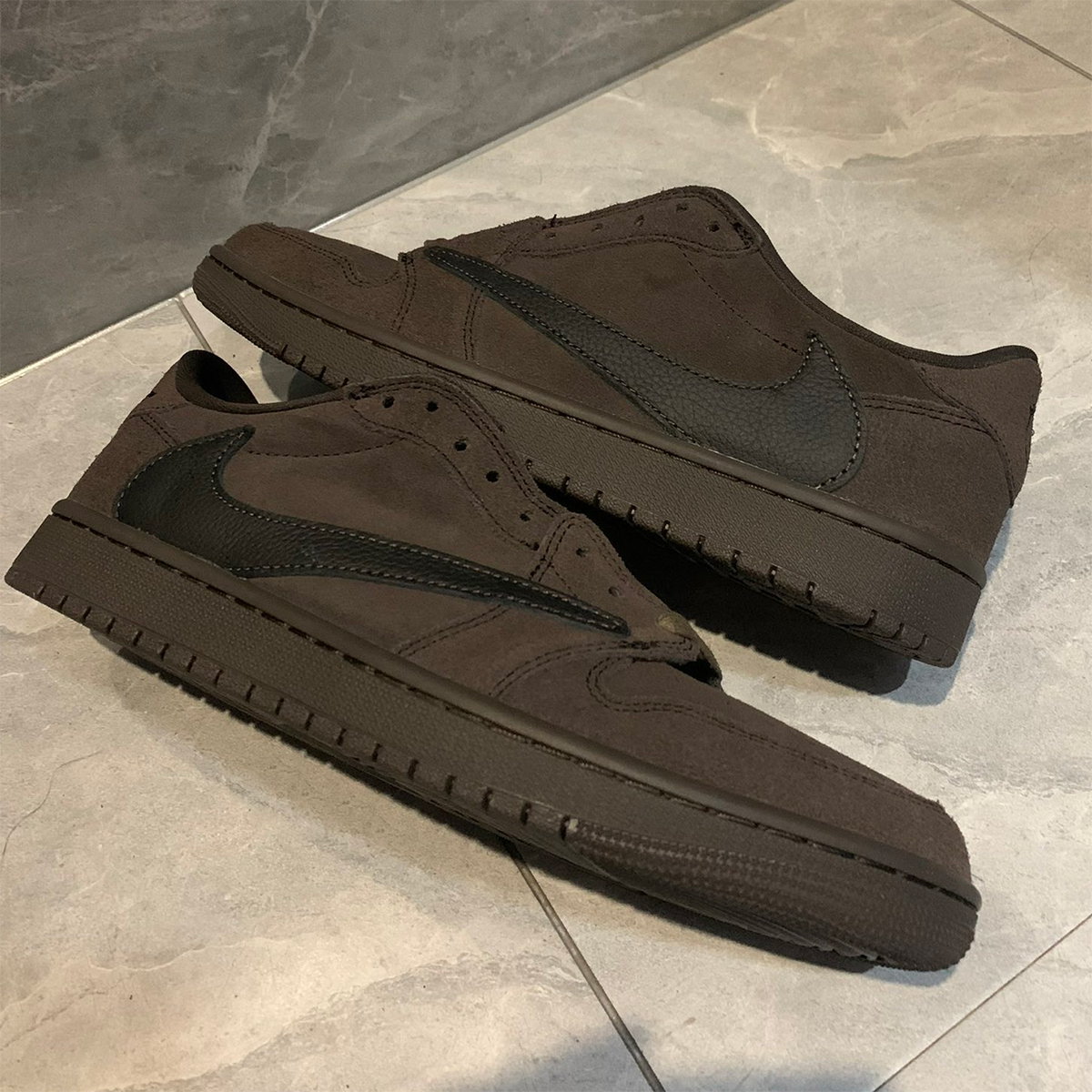 Travis Scott Air Jordan 1 Low Og Triple Mocha 2