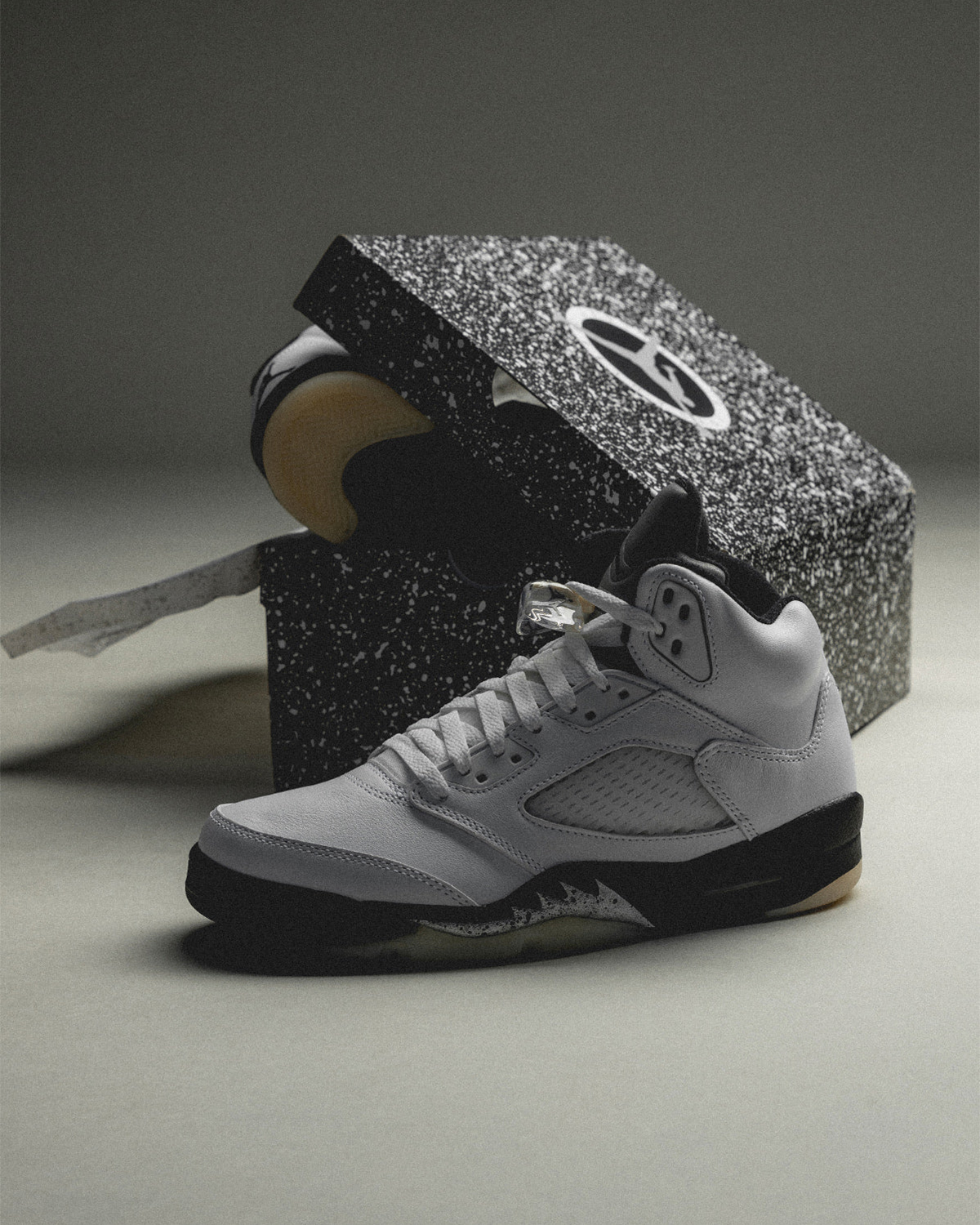 Air Jordan 5 Reverse Metallic Store List 2