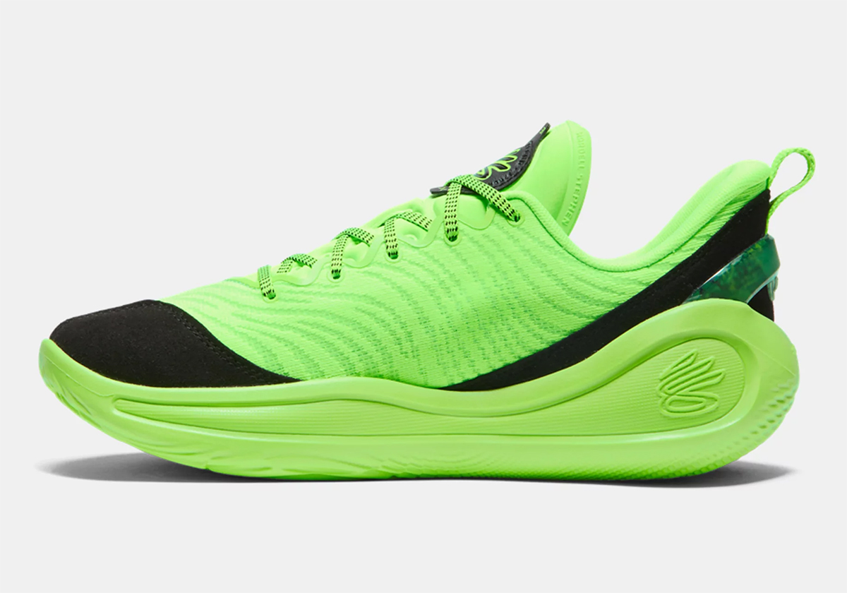 Ua Curry 12 Extraterrestrial 3027633 001 2