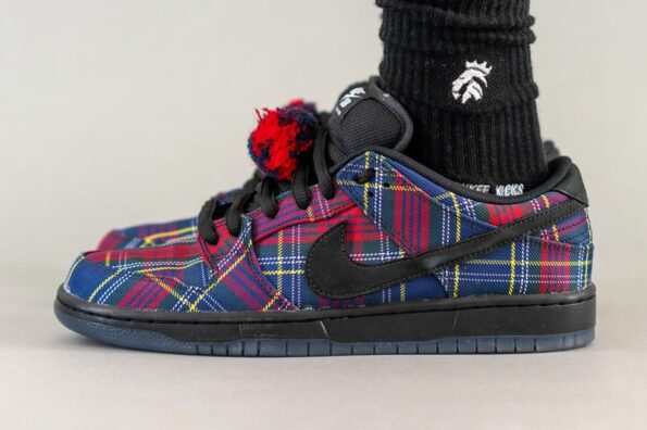 https%3A%2F%2Fhypebeast.com%2Fimage%2F2025%2F05%2F06%2Fnardwuar-nike-sb-dunk-low-hq8492-400-release-info-00.jpg