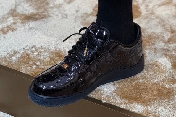 https%3A%2F%2Fhypebeast.com%2Fimage%2F2025%2F09%2F04%2Flebron-james-nike-air-force-1-low-in-navy-patent-leather-shanghai-reveal-info-000-1.jpg