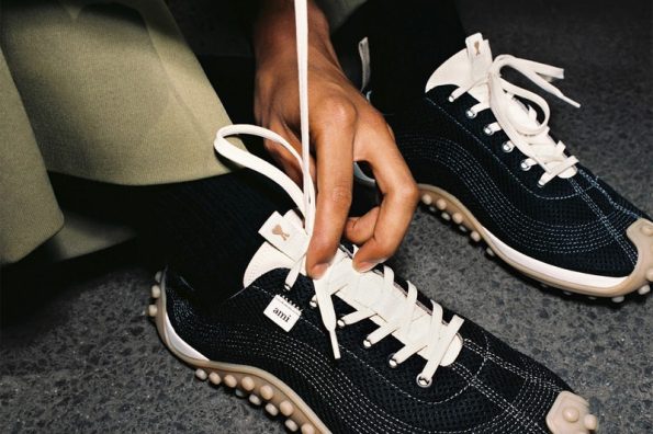 https%3A%2F%2Fhypebeast.com%2Fimage%2F2025%2F09%2F17%2Fami-paris-mirage-sneaker-release-info-000.jpg