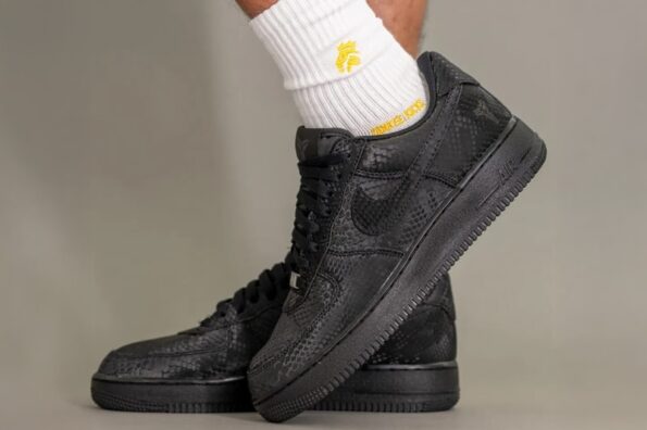 https%3A%2F%2Fhypebeast.com%2Fimage%2F2025%2F09%2F18%2Fkobe-bryant-nike-air-force-1-low-black-ib0018-003-release-info-000.jpg