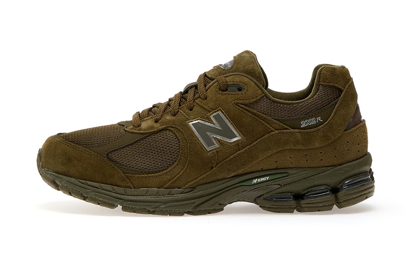 https%3A%2F%2Fhypebeast.com%2Fimage%2F2025%2F09%2F28%2Fnew-balance-2002r-woodland-u2002ri-release-info-0.jpg