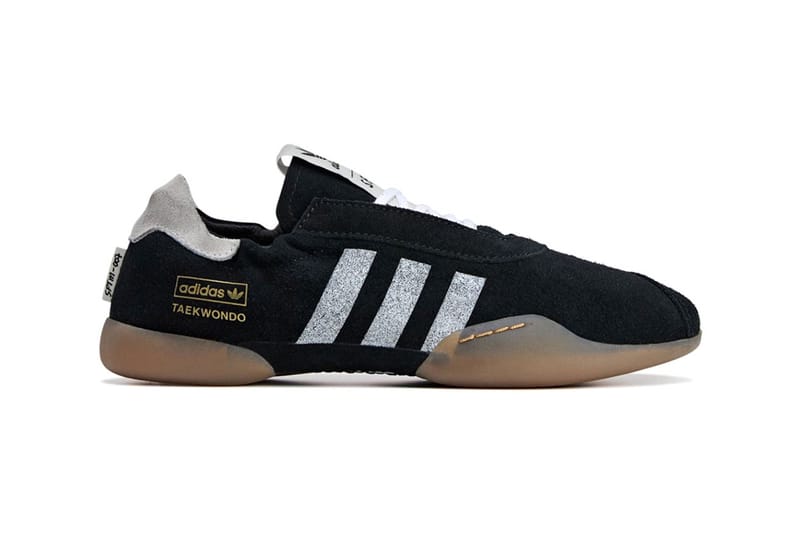 Best Sneaker Releases October 2025 Week 1 Air Afrique Nike Air Max RK61 POST ARCHIVE FACTION On Cloudmonster Hyper A$AP Rocky PUMA Inhale Mostro Mostro Gabbia Aminé New Balance ABZORB 2000 Biblioteca Nike LeBron 23 Miami Twice Up There ASICS GEL-KAYANO 12.1 Natsukashii Song for the Mute adidas Adizero PR Taekwondo Mei WTAPS New Balance ABZORB 2010 Jordan Tatum 4 St. Louis Pharrell Williams adidas VIRGINIA Adistar Jellyfish Green Grey
