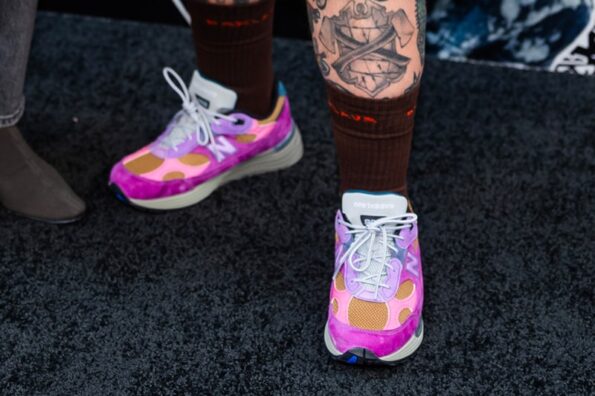https%3A%2F%2Fhypebeast.com%2Fimage%2F2025%2F08%2F27%2Faction-bronson-baklava-new-balance-992-cosmic-rose-teased-release-info-000.jpg