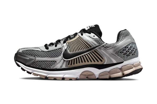 https%3A%2F%2Fhypebeast.com%2Fimage%2F2025%2F10%2F03%2FNike-Zoom-Vomero-5-College-Gray-FJ4151-007-Release-Info-000.jpg
