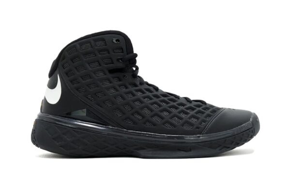 https%3A%2F%2Fhypebeast.com%2Fimage%2F2025%2F10%2F08%2Fnike-kobe-3-protro-orca-fall-2026-release-reports-000.jpg