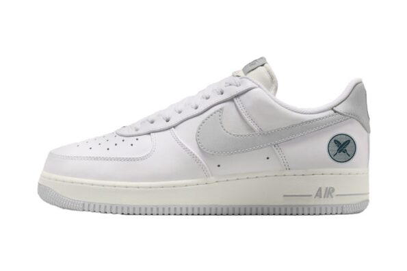 https%3A%2F%2Fhypebeast.com%2Fimage%2F2025%2F10%2F09%2Fyuto-horigome-nike-sb-air-force-1-low-io8439-100-release-0.jpg