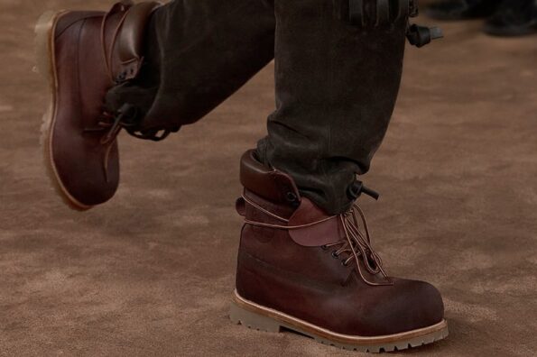 https%3A%2F%2Fhypebeast.com%2Fimage%2F2025%2F10%2F12%2Facne-studios-x-timberland-6-inch-boot-collab-0.jpg