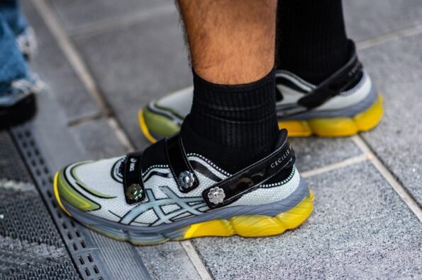 https%3A%2F%2Fhypebeast.com%2Fimage%2F2025%2F10%2F20%2Fbest-footwear-trends-at-shanghai-fashion-week-ss26-000.jpg