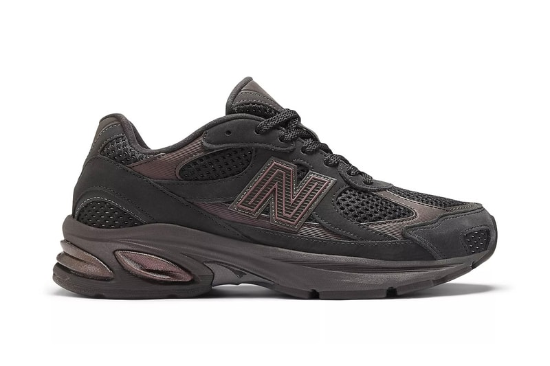 https%3A%2F%2Fhypebeast.com%2Fimage%2F2025%2F11%2F05%2Fnew-balance-2010-black-ice-u2010etb-release-info-000.jpg