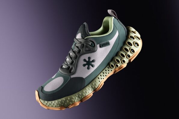 https%3A%2F%2Fhypebeast.com%2Fimage%2F2025%2F11%2F11%2Fsalehe-bembury-spunge-osmosis-first-global-retail-launch-shallot-yukon-feta-orca-colorways-release-info-0.jpg