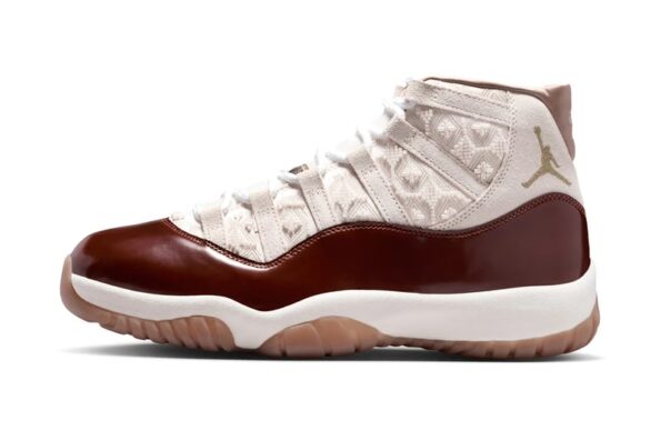 https%3A%2F%2Fhypebeast.com%2Fimage%2F2025%2F11%2F18%2Fair-jordan-11-china-gym-red-soft-pearl-red-gum-medium-brown-metallic-gold-im8352-670-release-info-000.jpg