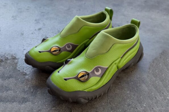 https%3A%2F%2Fhypebeast.com%2Fimage%2F2025%2F11%2F21%2Fesenes-frog-clogs-release-info-000.jpg