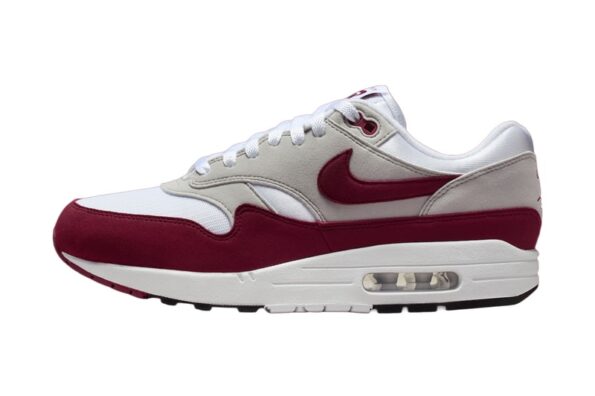 https%3A%2F%2Fhypebeast.com%2Fimage%2F2025%2F11%2F24%2Fstranger-things-nike-air-max-1-nike-ld-1000-nike-field-general-converse-chuck-70-converse-weapon-release-info-000.jpg