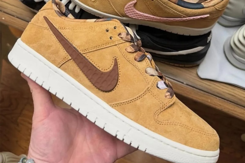 https%3A%2F%2Fhypebeast.com%2Fimage%2F2025%2F12%2F10%2Fnote-manchester-nike-sb-dunk-low-flax-summit-white-sail-honeycomb-io9508-200-release-info-000.jpg