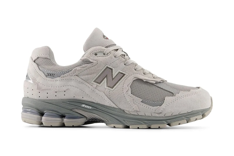 https%3A%2F%2Fhypebeast.com%2Fimage%2F2025%2F12%2F15%2Fnew-balance-2002r-gore-tex-protection-pack-grey-black-wheat-release-info-000.jpg