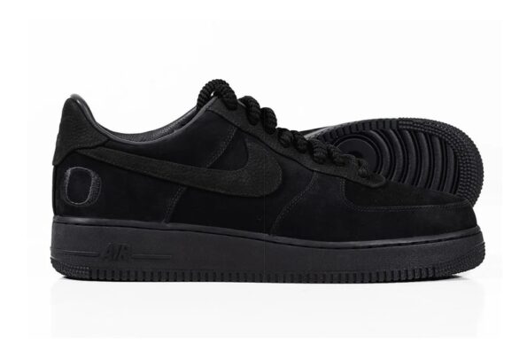 https%3A%2F%2Fhypebeast.com%2Fimage%2F2025%2F12%2F22%2Funiversity-of-oregon-ducks-football-nike-air-force-1-low-stealth-premium-pe-revealed-000.jpg