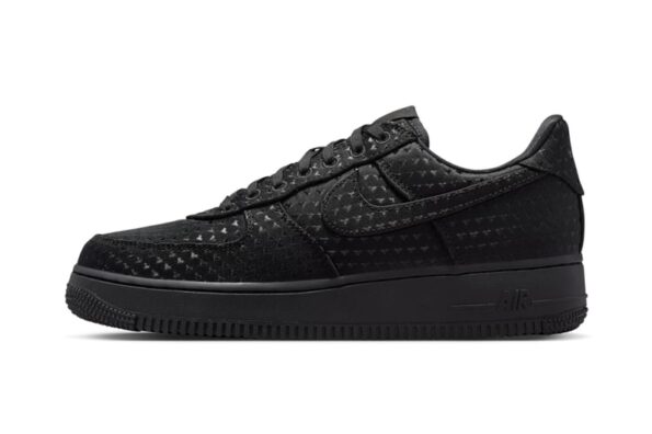https%3A%2F%2Fhypebeast.com%2Fimage%2F2025%2F12%2F23%2Fnike-air-force-1-triple-black-valentines-day-IQ9965-001-release-info-000.jpg