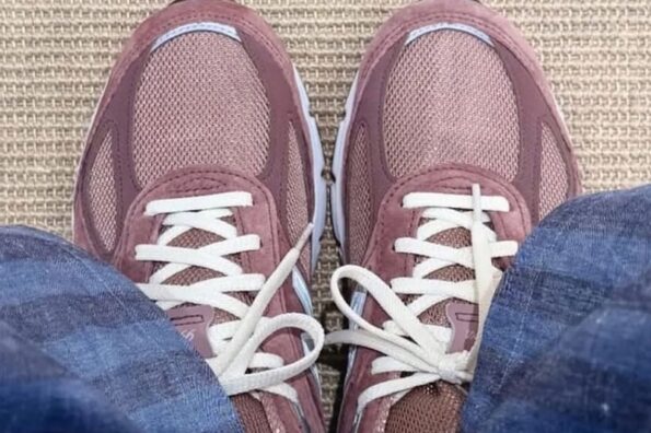 https%3A%2F%2Fhypebeast.com%2Fimage%2F2025%2F12%2F29%2Fkith-new-balance-990v4-release-info-0.jpg