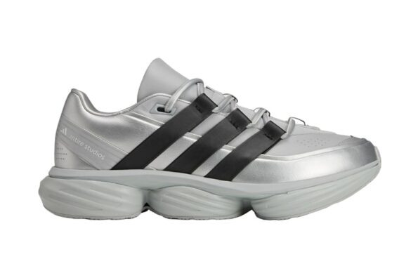 https%3A%2F%2Fhypebeast.com%2Fimage%2F2026%2F02%2F05%2Fentire-studios-adidas-lightblaze-pod-ki3211-ace-kj8906-release-info-000.jpg