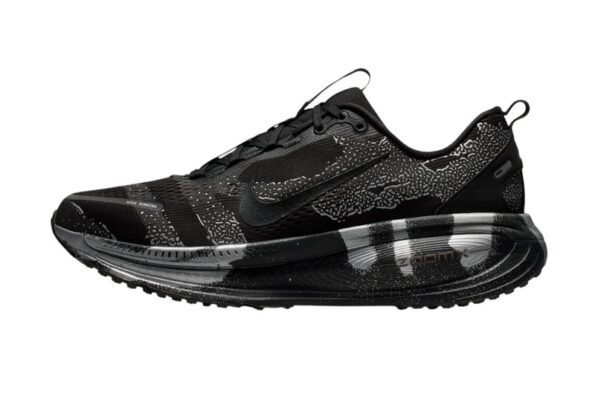 https%3A%2F%2Fhypebeast.com%2Fimage%2F2026%2F03%2F12%2Fftnike-vomero-18-dsrpt-iron-grey-light-smoke-grey-black-official-images.jpg