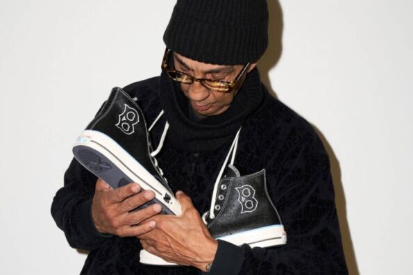 https%3A%2F%2Fhypebeast.com%2Fimage%2F2026%2F04%2F14%2FftUNDEFEATED-Converse-Chuck-70-Brooklyn-Dodgers-A21717C-Release-Info.jpg