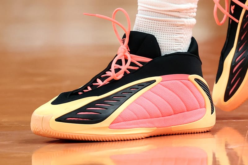 NBA and WNBA Signature Shoe List 2026 Aaron Gordon 361 AG 6 A’ja Wilson Nike A’Two Andrew Wiggins Peak AW4 Angel Reese Reebok Angel Reese 1 Anthony Edwards adidas Anthony Edwards 2 Austin Reaves Rigorer AR3 Breanna Stewart PUMA Stewie 5 Damian Lillard adidas Dame X De’Aaron Fox Under Armour Curry Fox 2 Devin Booker Nike BOOK 2 Donovan Mitchell adidas D.O.N. Issue #7 Giannis Antetokounmpo Nike Zoom Freak 8 Ja Morant Nike Ja 3 Jacy Sheldon Holo JS:01 James Harden adidas Harden Vol. 10 Jaylen Brown 741 Performance Rover Jayson Tatum Jordan Tatum 4 Jimmy Butler Li-Ning JB4 Joel Embiid Skechers SKX JE1 JuJu Watkins Nike LeBron NXXT Gen by JuJu Kawhi Leonard New Balance KAWHI V Kevin Durant Nike KD19 Klay Thompson ANTA KT 11 Kyrie Irving ANTA KAI 3 LaMelo Ball PUMA MB.05 LeBron James Nike LeBron 23 Luka Dončić Jordan Luka 5 Nikola Jokić 361 Joker 2 Sabrina Ionescu Nike Sabrina 4 Scoot Henderson PUMA Scoot Zeros III Shai Gilgeous-Alexander Converse SHAI 001 Lux Stephen Curry Under Armour Curry 13 Tyrese Haliburton PUMA Hali 1